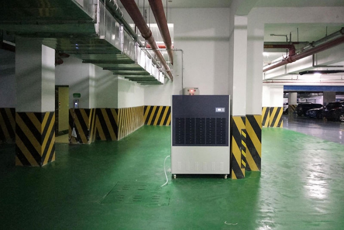 為什么企業(yè)倉庫都選擇環(huán)科除濕機？